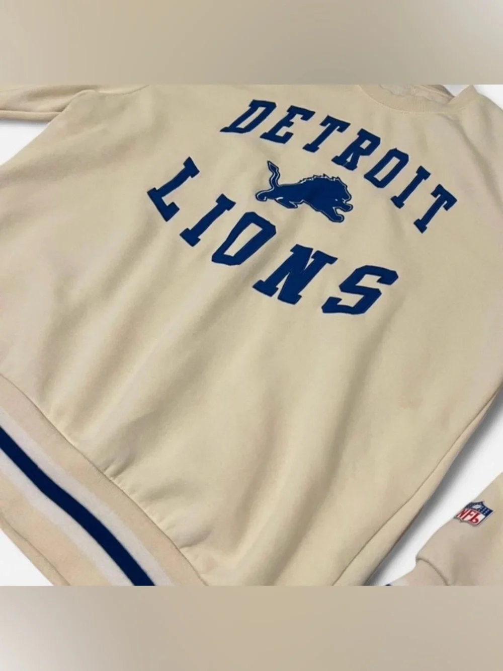 Detroit Lions Embroidered Crewneck Sweatshirt NFL Football Men’s XL - Picture 3 of 7